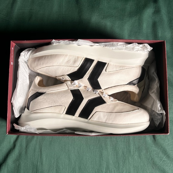 Culture Of Brave “Courage Series” Unisex Italian Sneakers 🦘 Leather - Picture 15 of 15